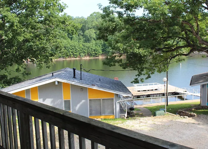 Rock Harbor Resort And Motel