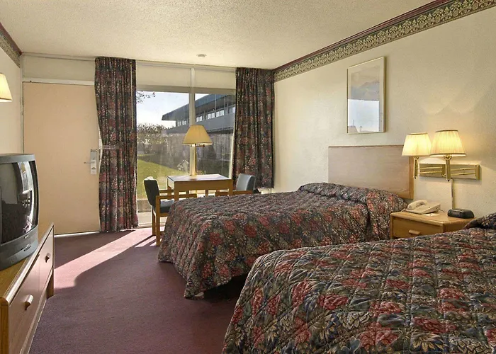 Budget Host Inn